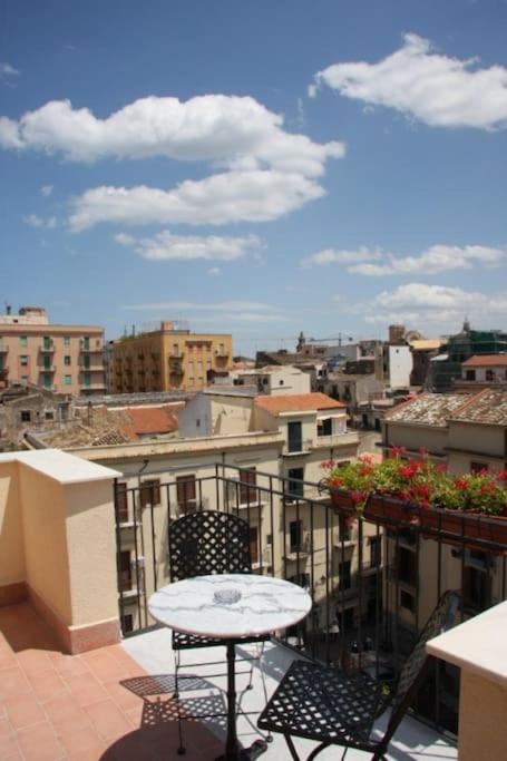 A Terrace In The Heart Of Palermo Lägenhet Exteriör bild